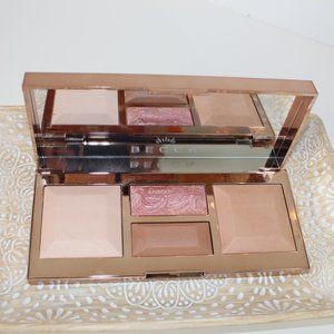 Becca Cosmetics Be A Light Pallet